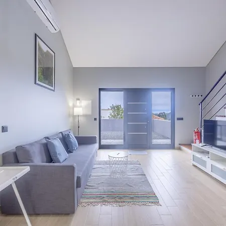 Tatil Evi Trail House By Your Key Madeira Santana (Madeira)